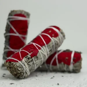 מרווה עם עלי ורדים